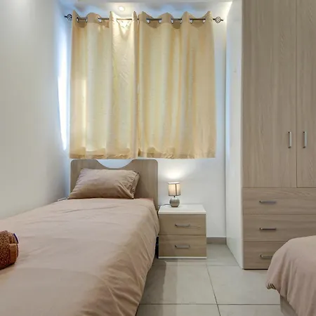 Modern 3br With Balcony In Msida By 360 Estates * Msieraħ